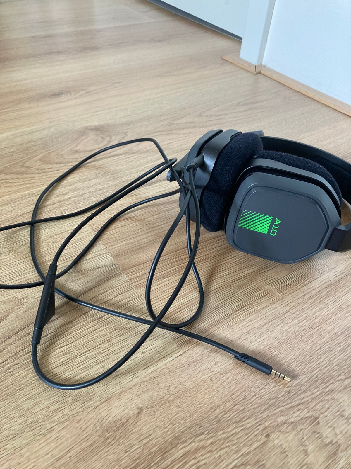 Gamekoptelefoon A10 met microfoon, Ophalen of Verzenden, Zo goed als nieuw, Over oor (circumaural), Overige merken
