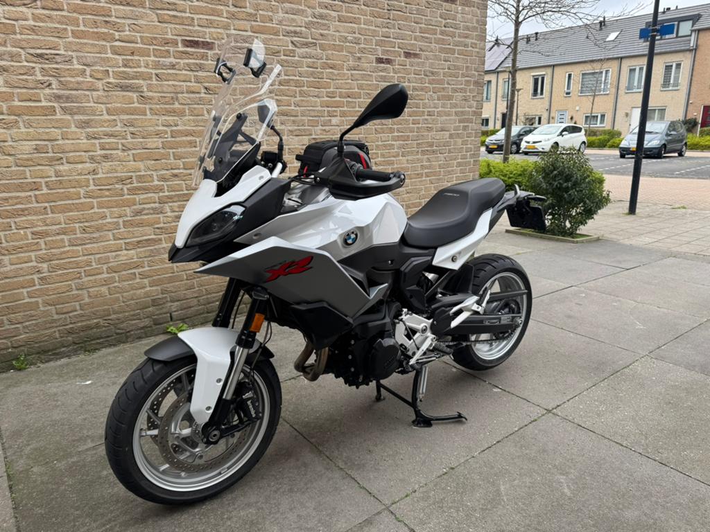 BMW F900XR uit 2022 met weinig km, Occasion, Particulier, Meer dan 35 kW, Toermotor