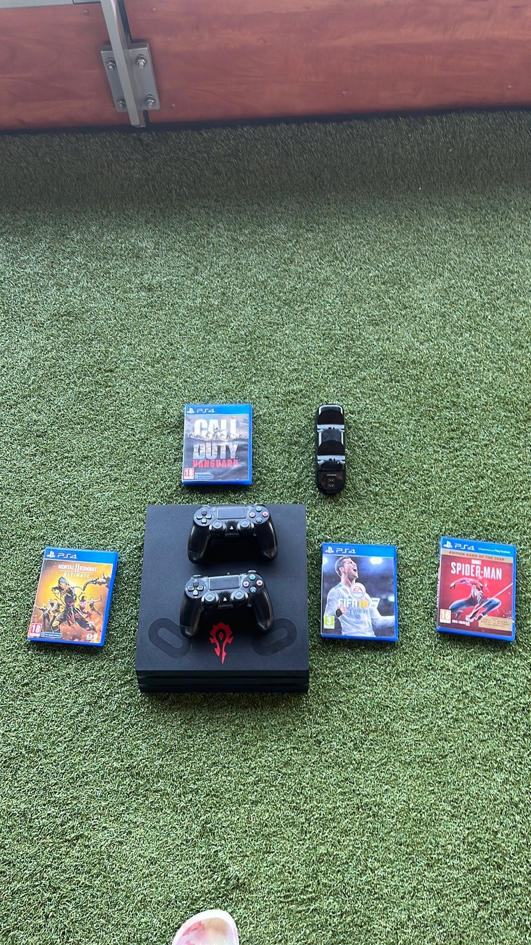 Oude ps4 5 jaar gebruikt, 3 spelers of meer, Ophalen, Gebruikt, Vanaf 3 jaar