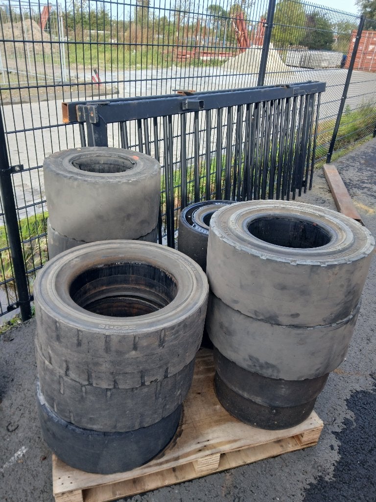 3 pallets met gratis stootbanden, Gebruikt, Versteeg Heftrucks, Overige typen, Ophalen of Verzenden