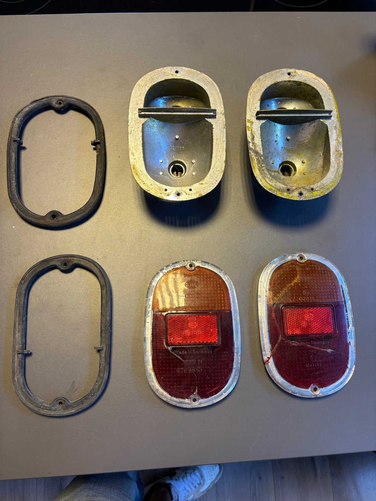 Achterlicht Volkswagen T1/T2a (1961-1971) - Hella, Auto-onderdelen, Ophalen of Verzenden, Gebruikt, Volkswagen