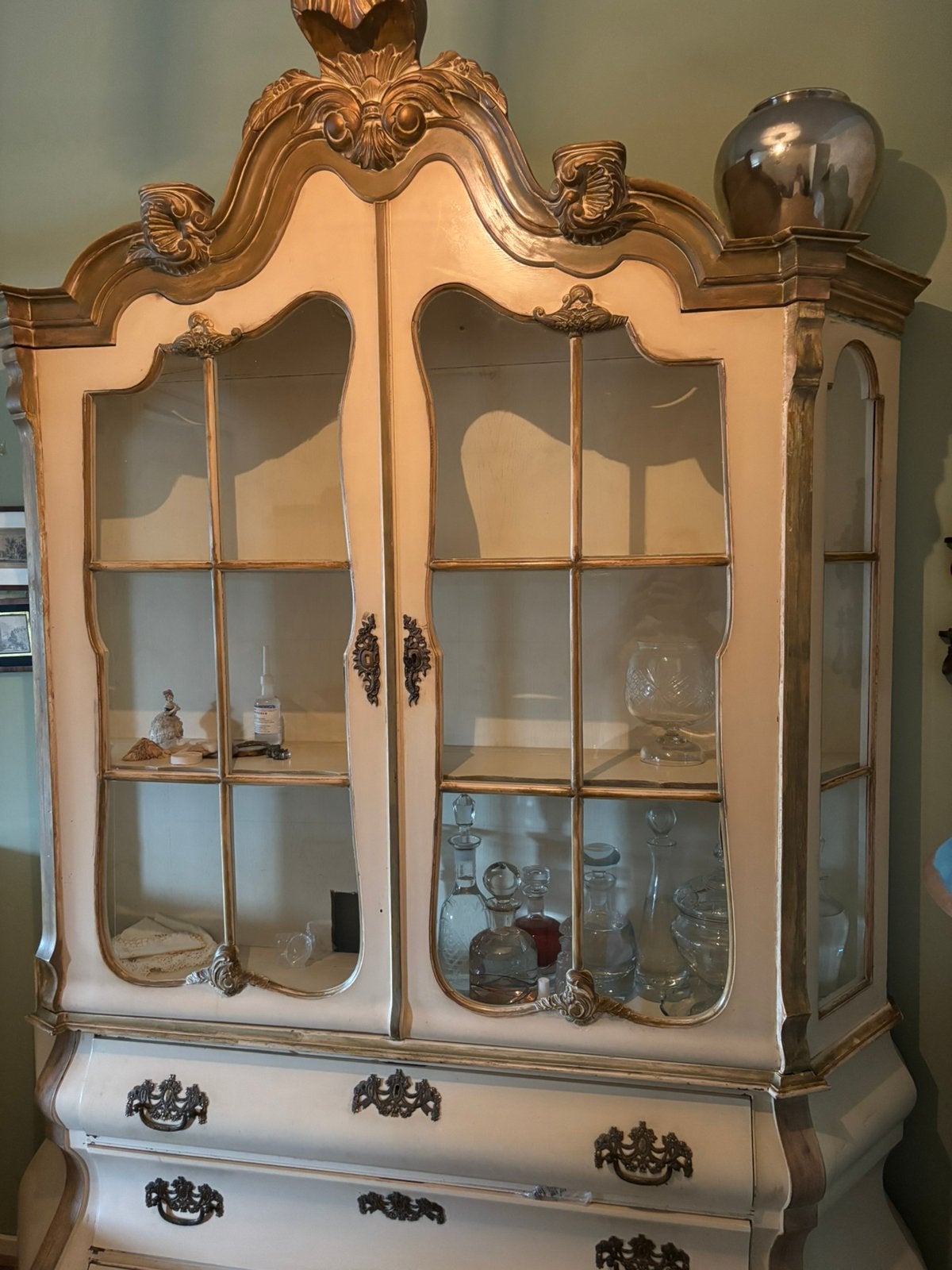 Kuif servies kast Beige, Ophalen, Met deur(en), 200 cm of meer, Zo goed als nieuw