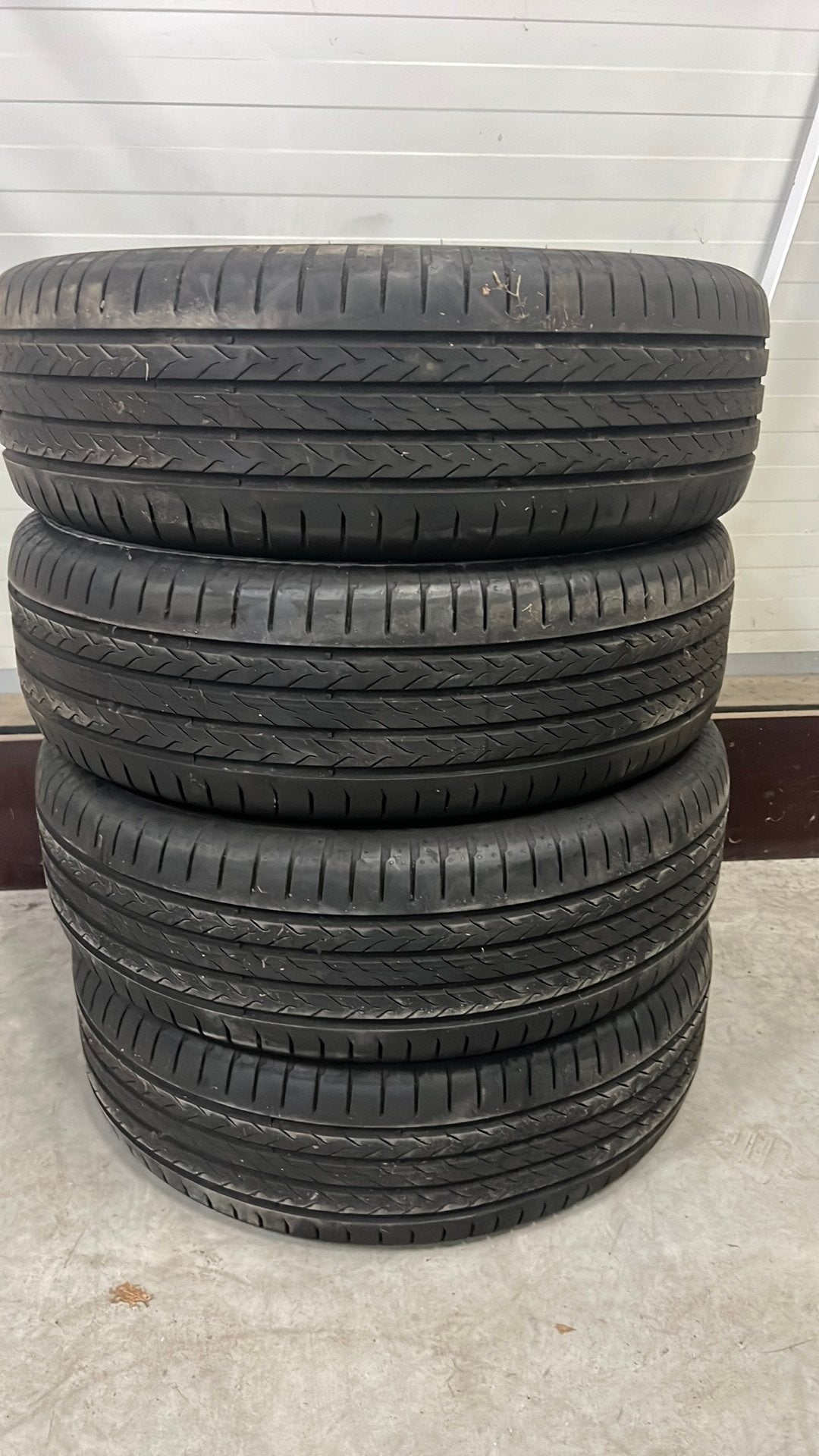 4 losse zomerbanden 215 60 R17  Continental EcoContact 6, Ophalen