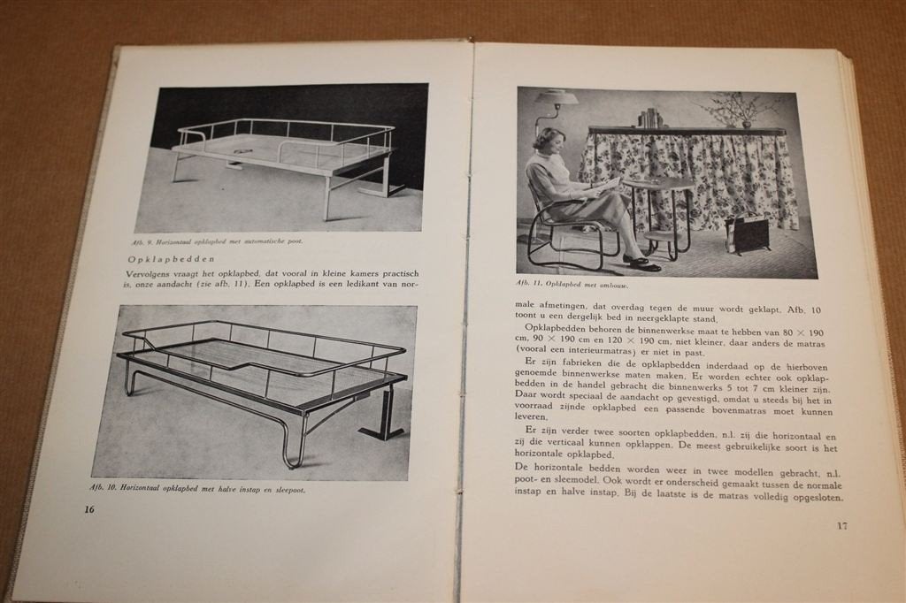 Ledikanten, Matrassen & Dekens — Woningtextiel, Vintage 1956, Ophalen of Verzenden, Gelezen, Overige onderwerpen