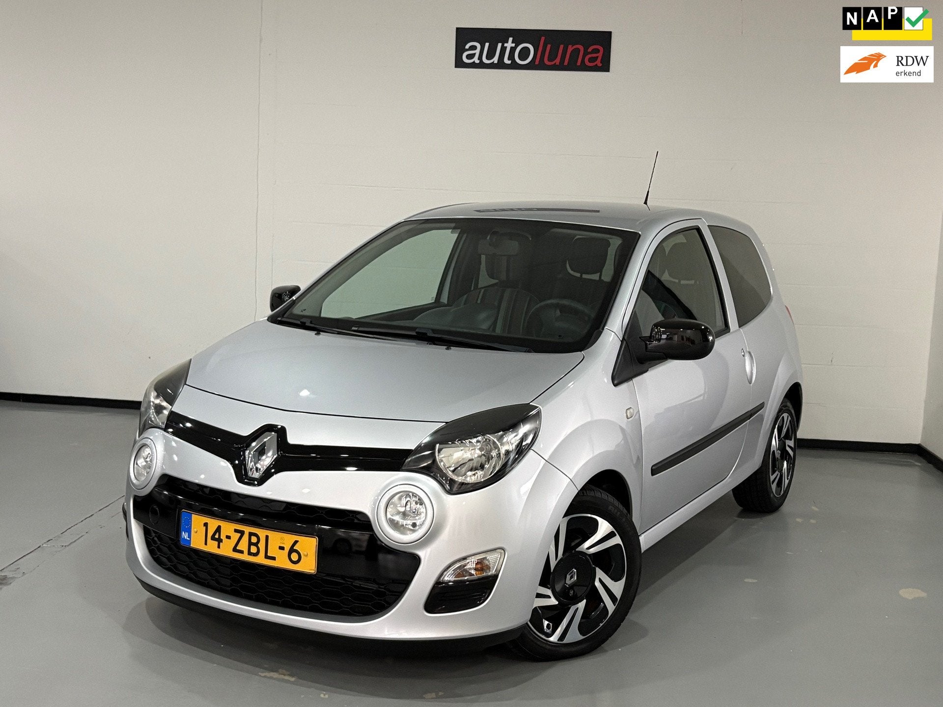 Renault Twingo 1.2 16V Collection, Auto's, Renault, Voorwielaandrijving, Twingo, Gebruikt, 4 cilinders