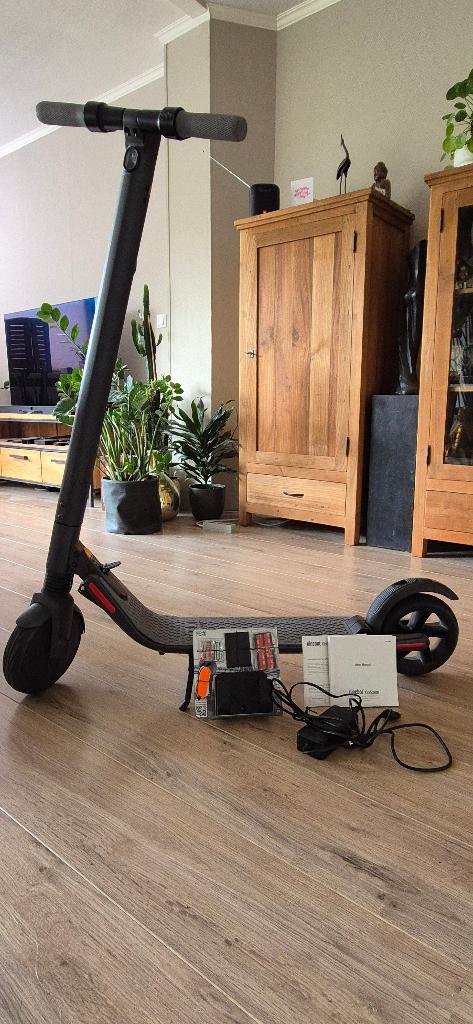 Segway Ninebot ES Kickscooter, Ophalen, Gebruikt, Elektrische step (E-scooter), Segway Ninebot