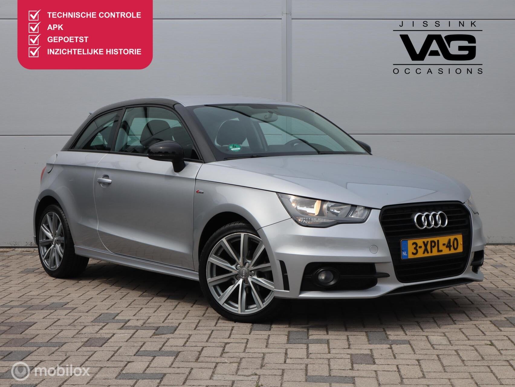 Audi A1 1.2 TFSI S line Leer Airco Cruise 17 inch two tone, Voorwielaandrijving, Euro 5, 86 pk, Zwart