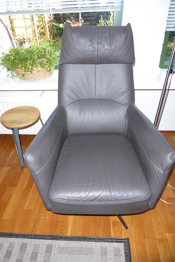 Te koop Xooon Matera leren draaifauteuil, Ophalen, Zo goed als nieuw, 50 tot 75 cm, Leer