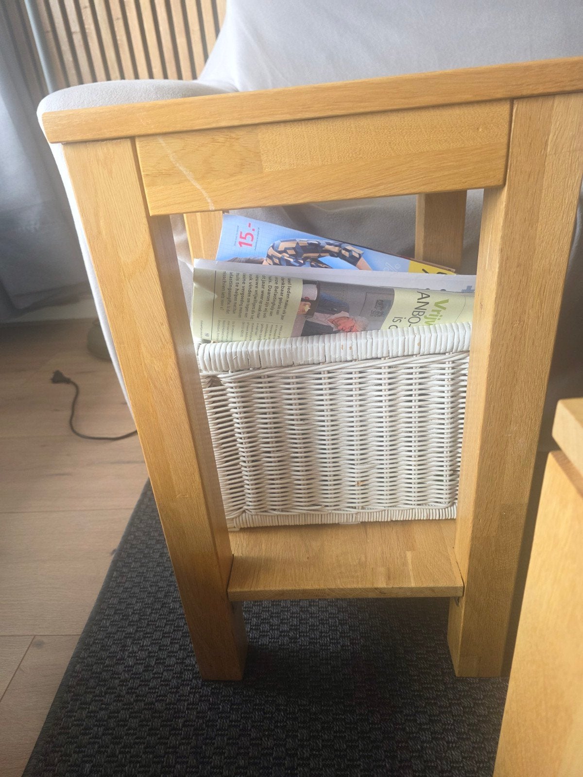 Licht eiken bijzettafel 35x35x59 cm met lichte sporen, Huis en Inrichting, Tafels | Bijzettafels, Minder dan 55 cm, Gebruikt, Vierkant