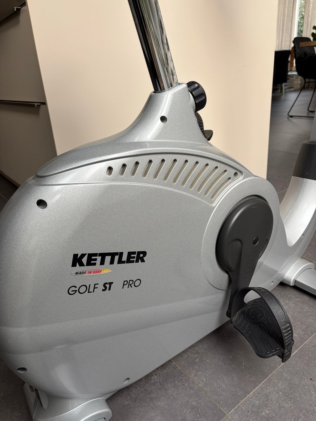 Kettler Golf ST Pro Hometrainer - Zadel gescheurd