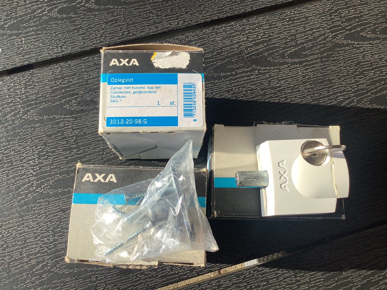 AxA oplegslot 3012 wit €12 per stuk, Ophalen of Verzenden, Slot