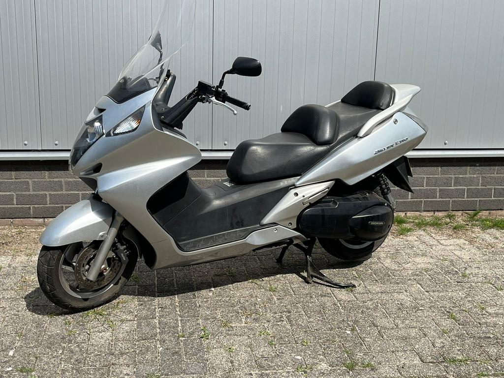 Honda silverwing, Cardan-aandrijving, Gebruikt, Particulier, Meer dan 35 kW