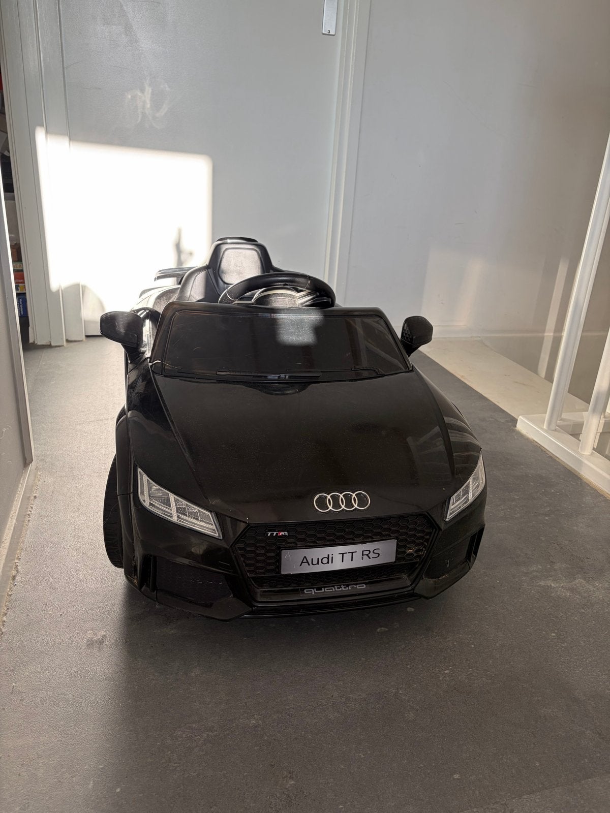 Audi TT RS elektrische kinderauto - Zwart, Kinderen en Baby's, Ophalen, Gebruikt, Overige typen