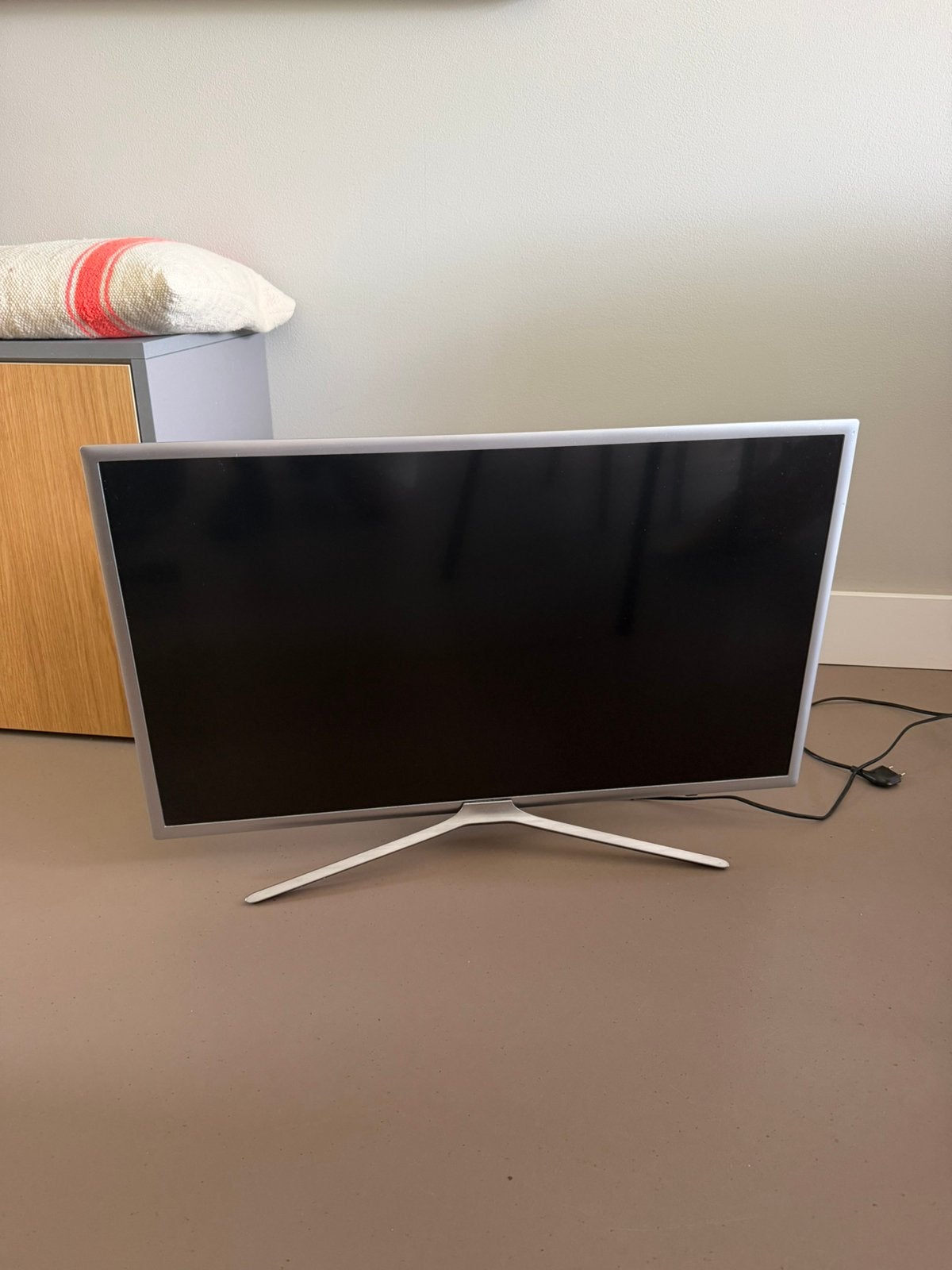 Samsung UE32M5620 32inch Smart TV, Ophalen, Zo goed als nieuw, 50 Hz, Samsung