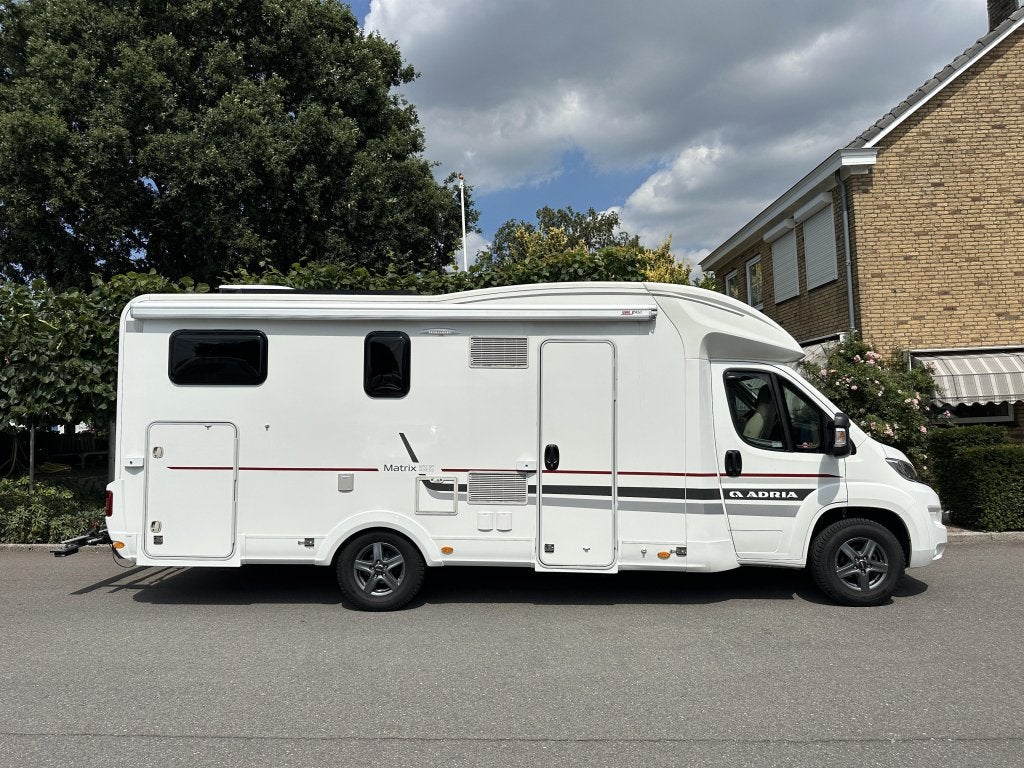 Adria Matrix Axess 670 SP, Caravans en Kamperen, Campers, Ringverwarming, Luifel, 7 tot 8 meter, Bedrijf