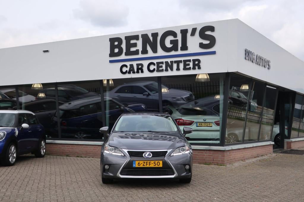 Lexus CT 200h Business Line LED_NAVI_CRUIS_FACELIFT_LMV_NAP., Auto's, Lexus, Gebruikt, 4 cilinders, Origineel Nederlands, 26 km/l