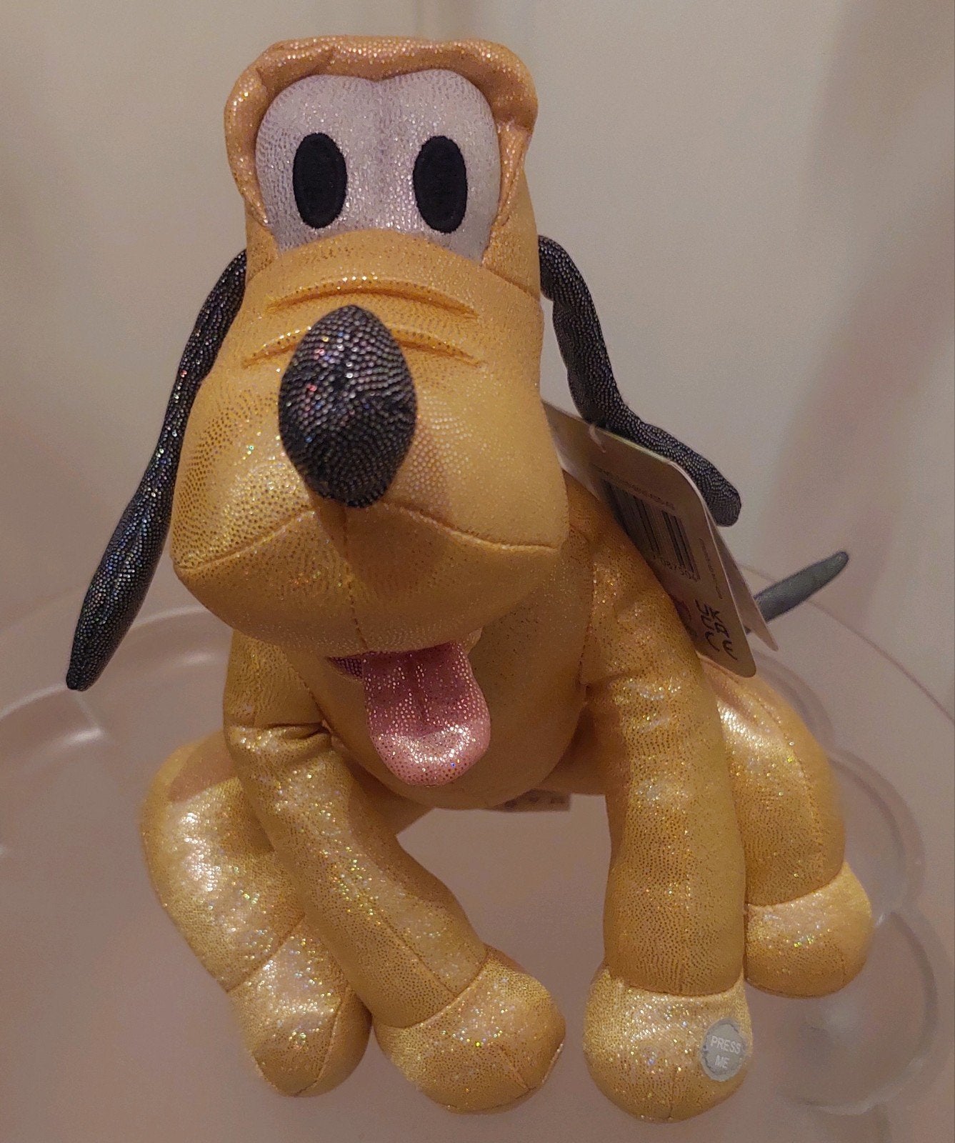 Nieuwe Pluto knuffel met geluid., Ophalen of Verzenden, Goofy of Pluto, Nieuw, Kleding of Textiel