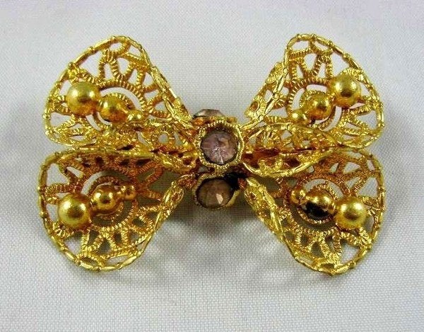 Unieke Boheemse Strikbroche Rhinestone Bohemia Jablonec 2483, Sieraden, Tassen en Uiterlijk, Broches, Ophalen, Nieuw, Goud, Overige materialen