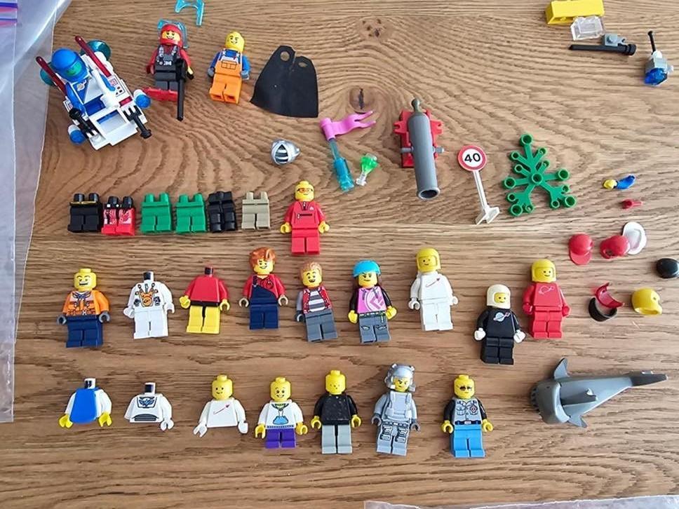 Lego mini figuren en onderdelen losse verkoop of bieden v al, Ophalen of Verzenden, Zo goed als nieuw