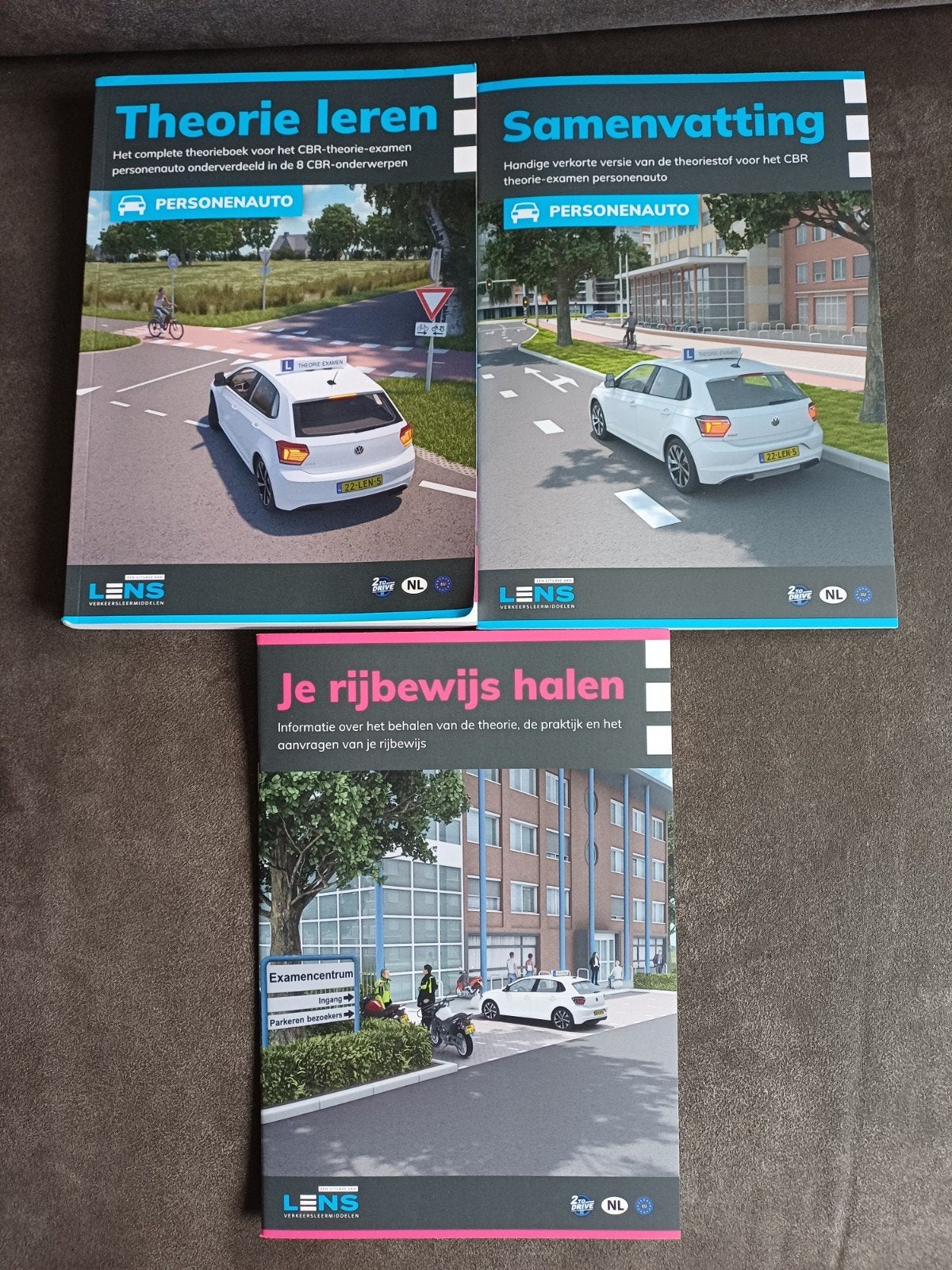 Lesboeken theorie rijbewijs personenauto en motor, Ophalen, Alpha, Zo goed als nieuw, Niet van toepassing