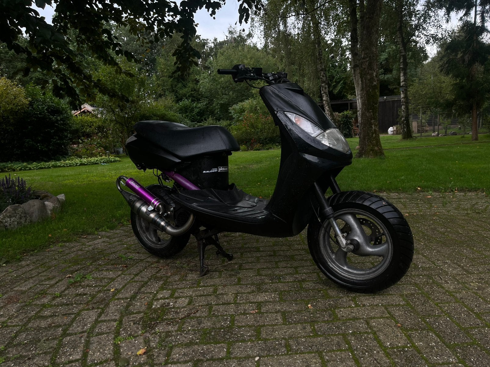 Viva city 70cc malossi sport, Fietsen en Brommers, Ophalen, Tweetakt, Gebruikt, Maximaal 45 km/u