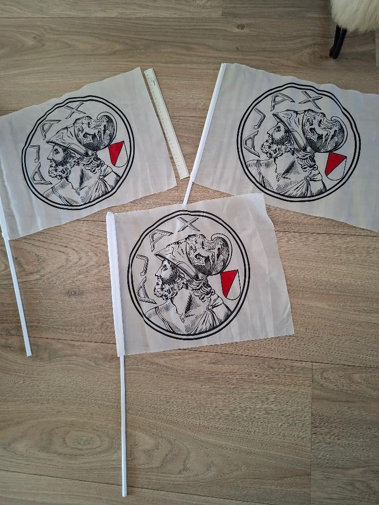 3 vlaggen Ajax, Verzamelen, Sportartikelen en Voetbal, Ophalen of Verzenden, Zo goed als nieuw, Ajax, Overige typen