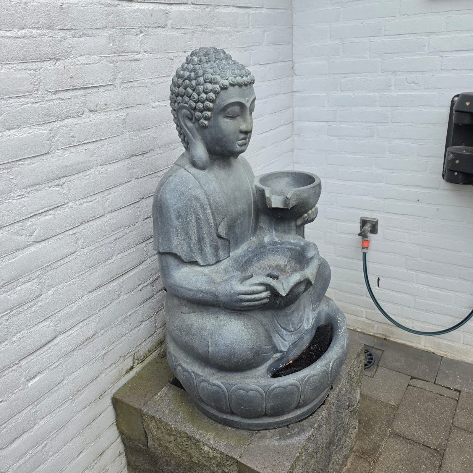 Boeddha beeld 90cm met waterpomp en LED verlichting, Ophalen, Gebruikt, 90 cm, Steen/keramiek