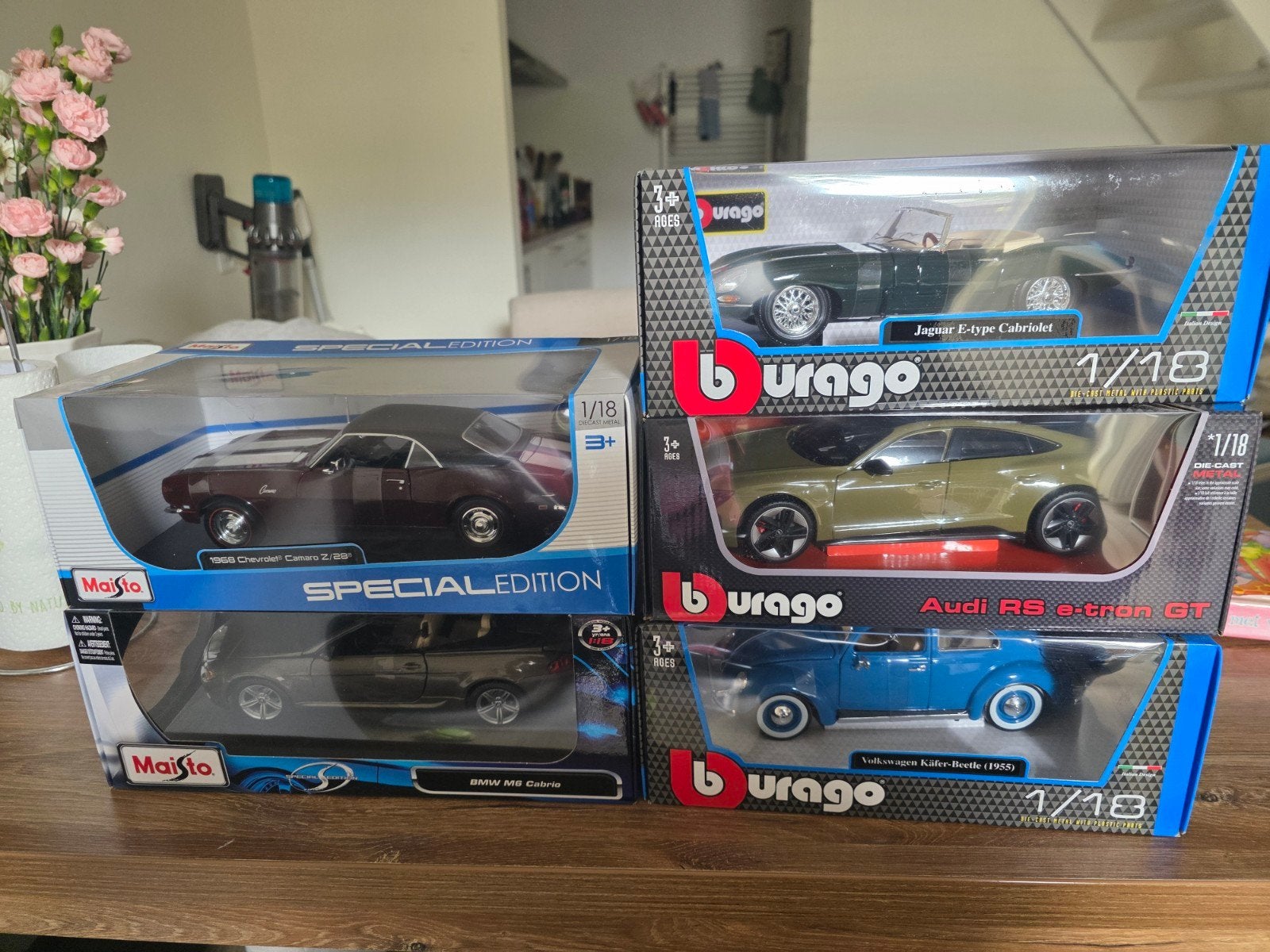 Splinternieuw Burago en Maisto modelauto's 1/18, Ophalen of Verzenden, Nieuw, Auto, Overige merken