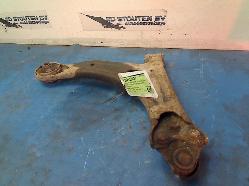 Draagarm Links Voor Toyota Corolla Verso (E12) 2004, Auto-onderdelen, Ophanging en Onderstel, Gebruikt, Kundenbetreuung@toyota.de