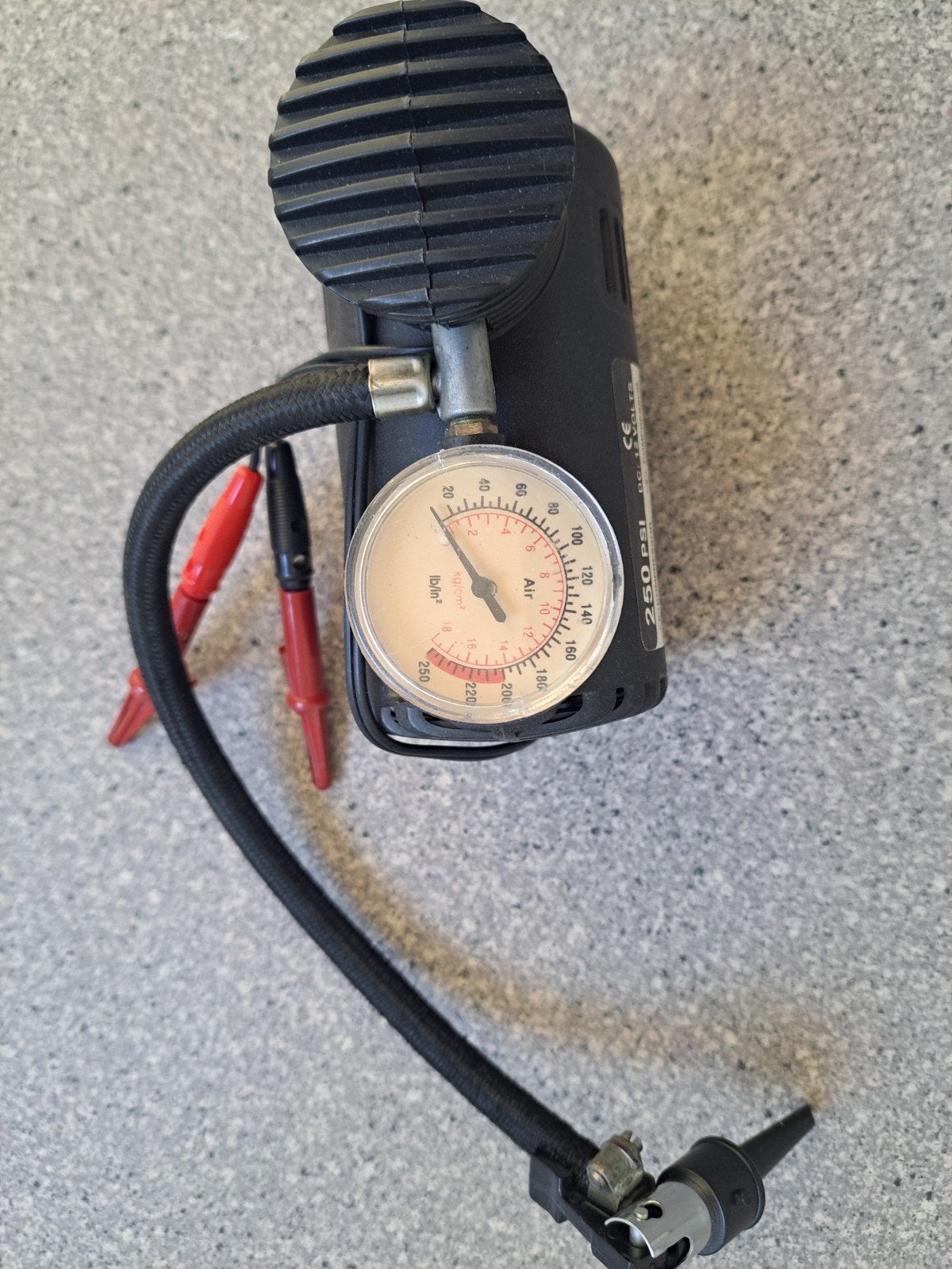 Draagbare 12V Luchtcompressor - 250 PSI, Ophalen, Gebruikt, 10 bar of meer, Minder dan 200 liter/min