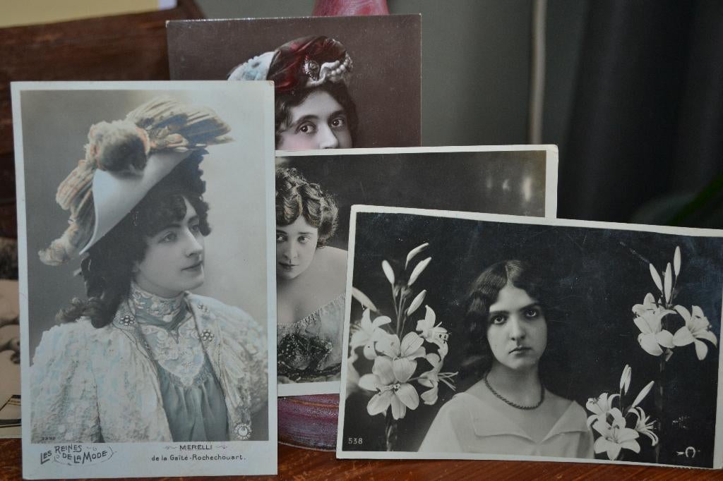 frankrijk 1900 lot 4 kaarten vrouw actrice theater, Ophalen of Verzenden, Voor 1920, Gelopen, Overige thema's