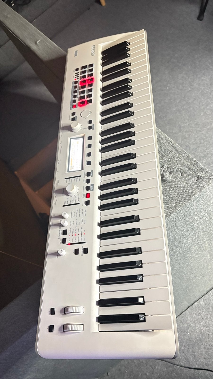 Korg Kross 2 61 Synthesizer - Ruilen tegen Triton TR/Extreme, Muziek en Instrumenten, Korg, Ophalen of Verzenden, Aanslaggevoelig