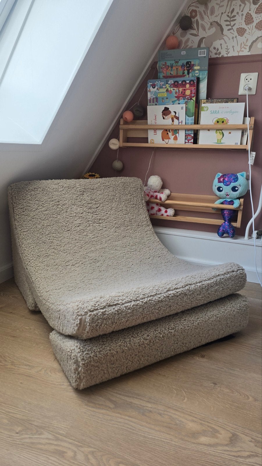Wigiwama moon chair biscuit, Ophalen, Zo goed als nieuw, Stoel(en)