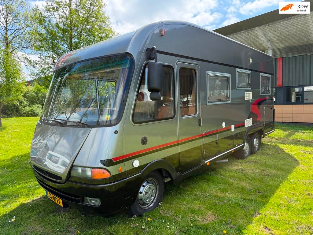 Eura mobil INTEGRA-INTEGRIERTE 690 XLgarage/2x Airco/Vastbed, Caravans en Kamperen, Campers, Bedrijf, tot en met 4, Integraal