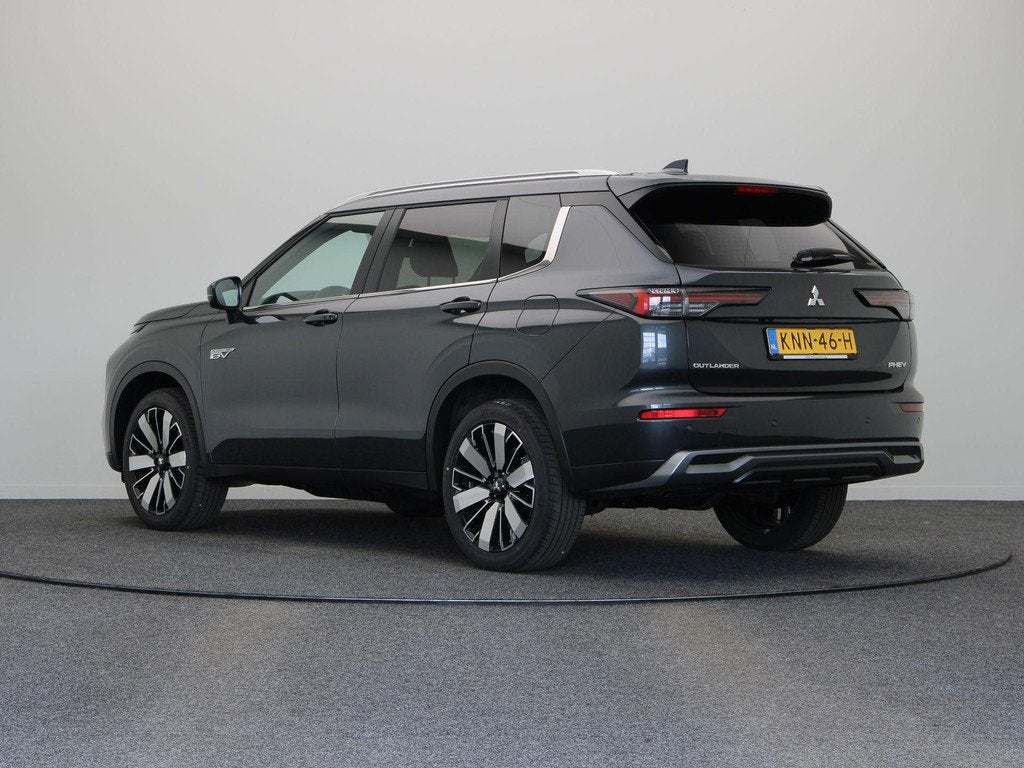 Mitsubishi Outlander 2.4 PHEV Limited Edition | €5000,- Ko, Auto's, Mitsubishi, Automaat, Euro 6, 4 cilinders, Bedrijf