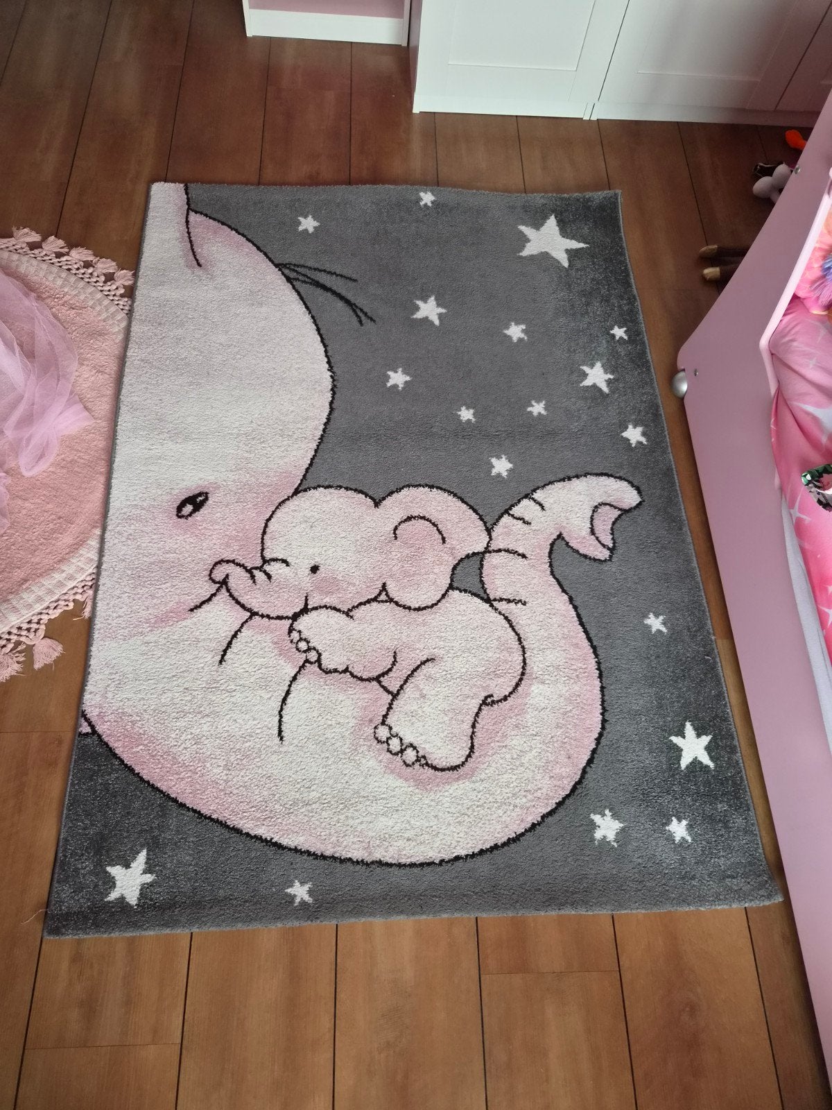 Vloerkleed met Olifant, Ophalen, Zo goed als nieuw, Kleed of Kussen