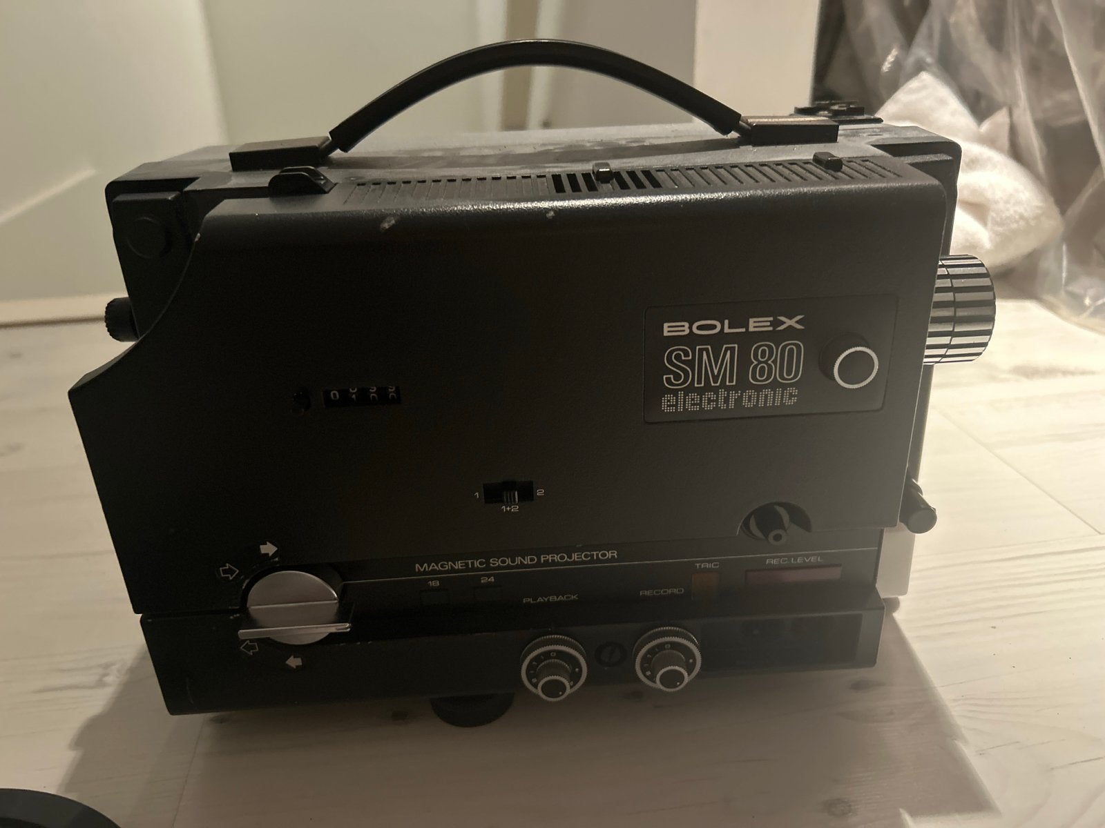 Bolex SM 80 Electronic Super 8 Filmprojector, Ophalen of Verzenden, Gebruikt, Met scherm