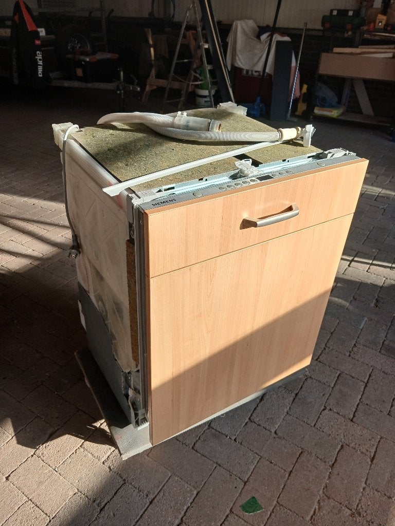 Vaatwas machine, Witgoed en Apparatuur, Ophalen, Gebruikt, Inbouw, Minder dan 85 cm