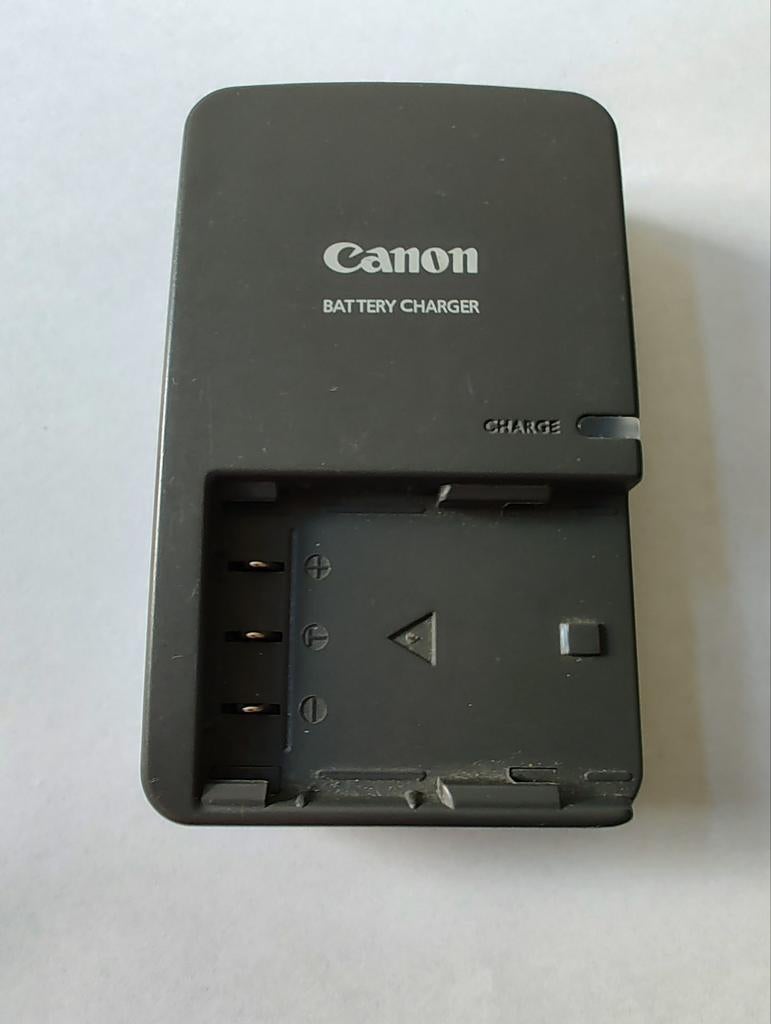 Originele Canon CB-2LWE Acculader voor Camera Accu's, Ophalen of Verzenden, Zo goed als nieuw