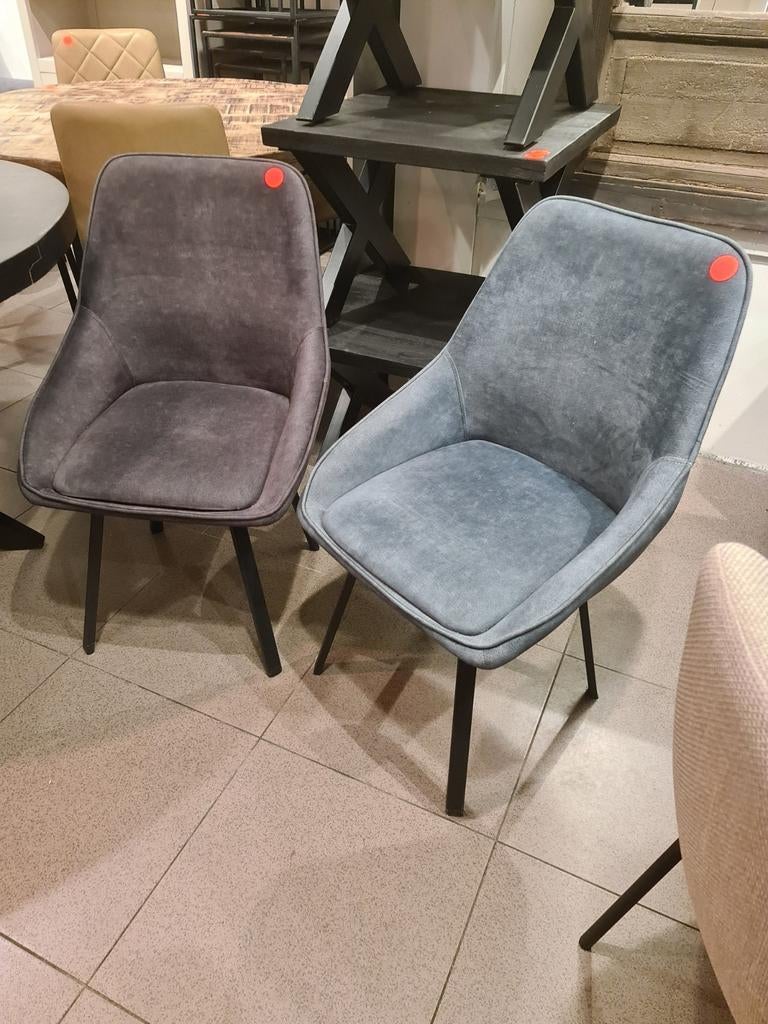 Nieuwe eetkamerstoel adore velvet zwart/blauw €44.95p/st, Huis en Inrichting, Stoelen, Ophalen, Industrieel landelijk barok brocante koloniaal boheems vintage