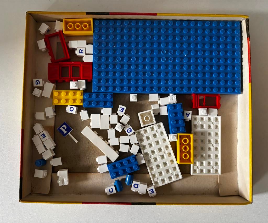 Vintage LEGO System Garage Set 236, Kinderen en Baby's, Speelgoed | Duplo en Lego, Zo goed als nieuw, Lego, Complete set, Inclusief doos