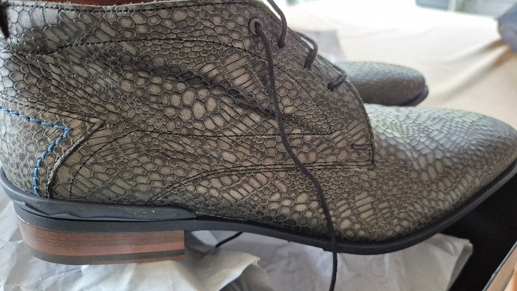 Floris van Bommel geklede veterschoenen dark grey 10 1/2 45, Kleding | Heren, Schoenen, Nieuw, Veterschoenen, Overige kleuren