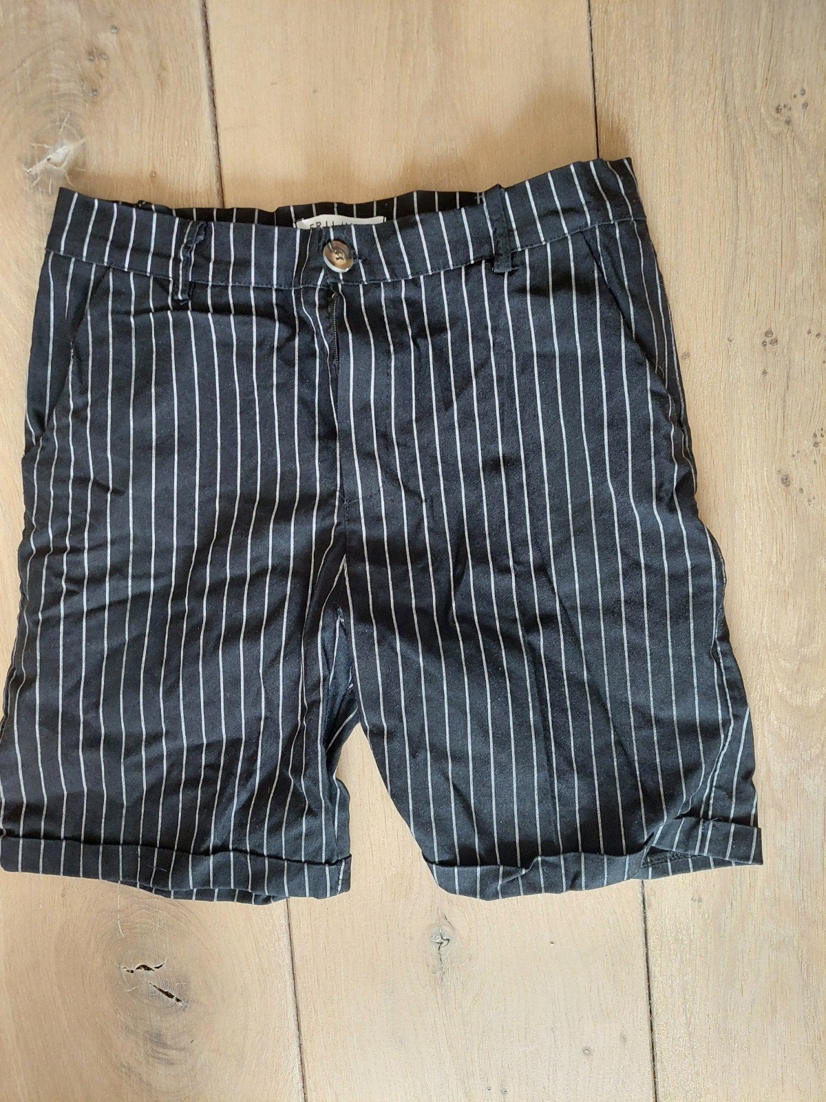 Frilivin gestreepte stretchshort - Maat L, Maat 52/54 (L), Ophalen of Verzenden, Zo goed als nieuw, Frilivin