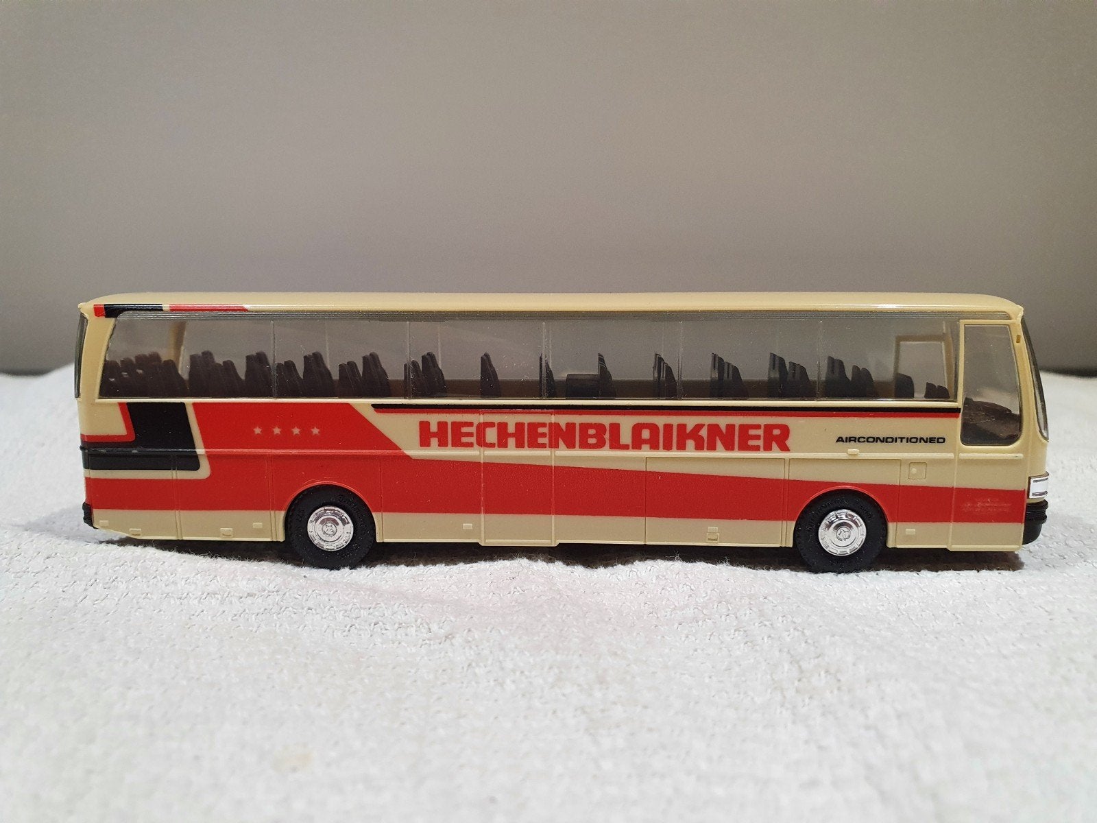 Herpa Setra S215HD Hechenblaikner bus 1:87, Ophalen of Verzenden, Gebruikt, Bus of Vrachtwagen, Herpa