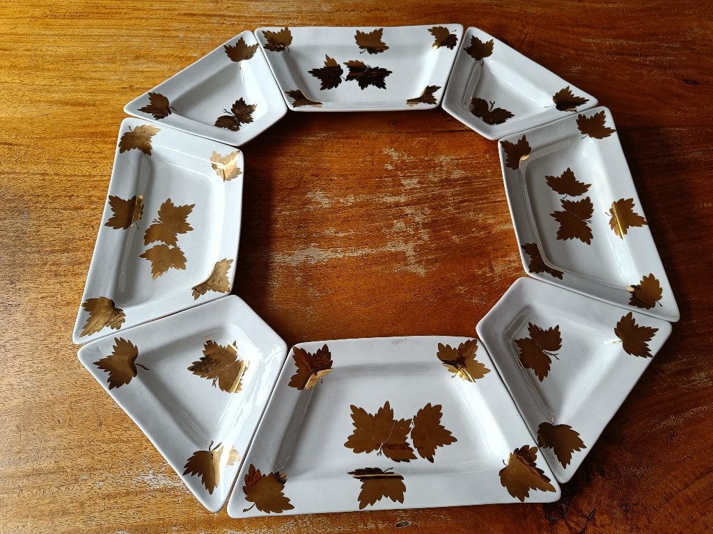 Schalen met bladgouden versieringen, Ophalen