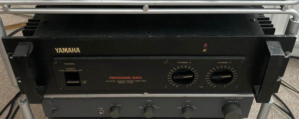 Yamaha P2100 vintage versterker, Audio, Tv en Foto, Versterkers en Receivers, Ophalen, Gebruikt, Yamaha, 60 tot 120 watt