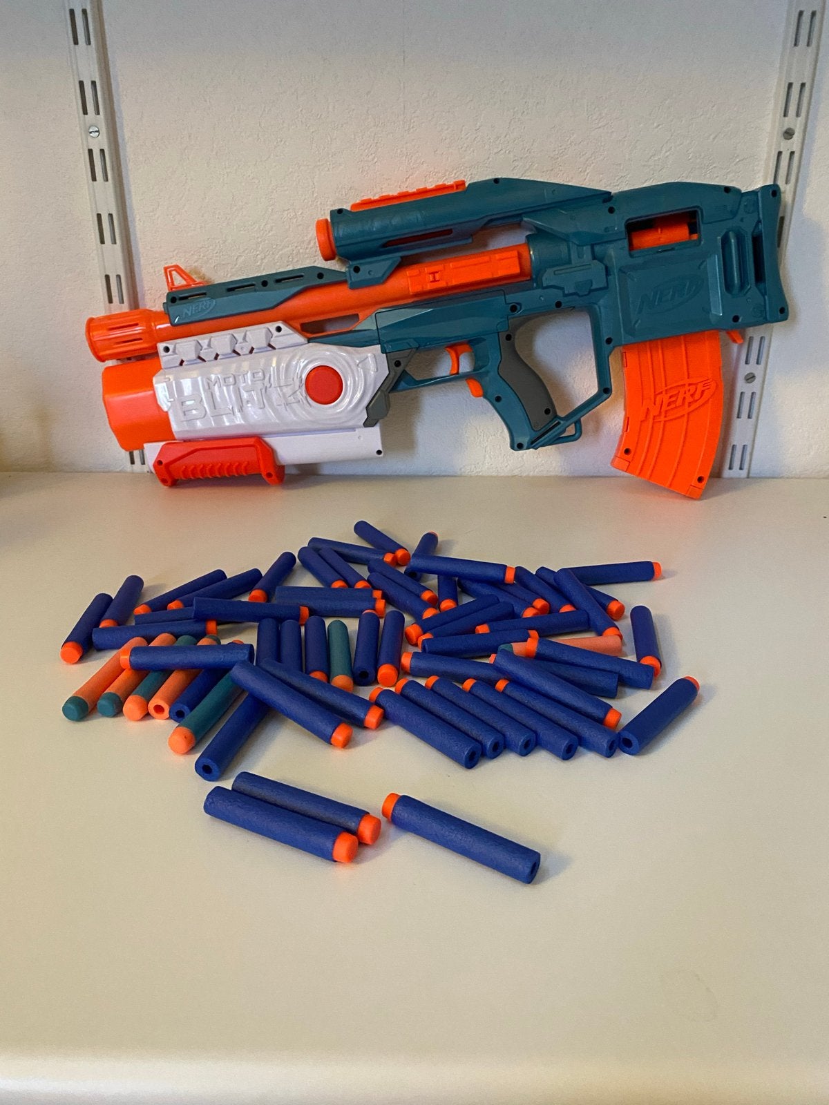 Nerf geweer met veel pijltjes, Ophalen of Verzenden, Gebruikt, Jongen of Meisje