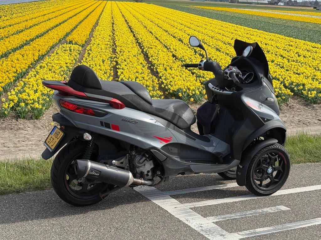 Piaggio mp3 500LT ABS sport Leovince Nardo Grey, Motoren, Particulier, Scooter