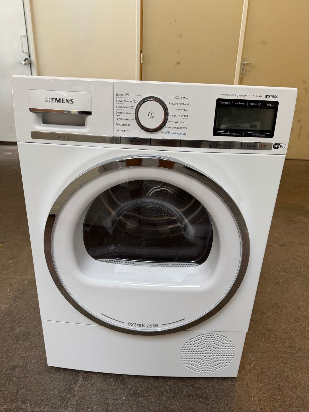 Siemens IQ800 warmtepompdroger WIFI 9 kg XXL nieuwstaat