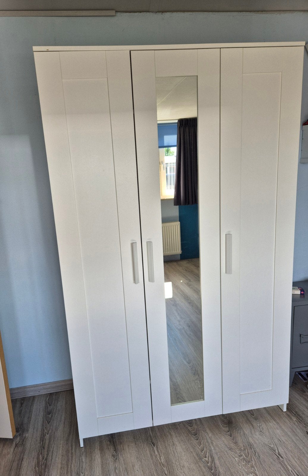 kledingkast met spiegel (Ikea Brimnes), Ophalen, 100 tot 150 cm, 200 cm of meer, Zo goed als nieuw